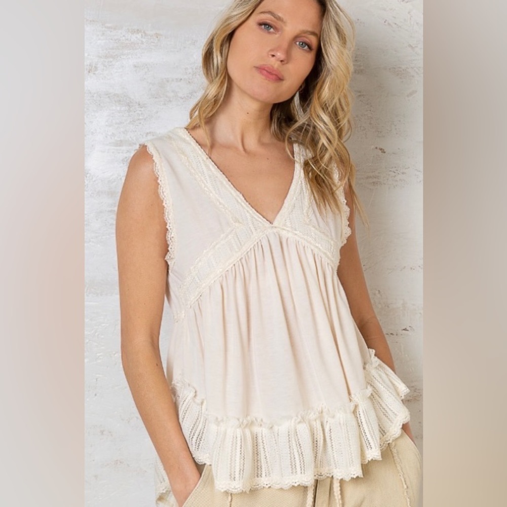 New Pol Vanilla Sleeveless Lace Trim Ruffled Top